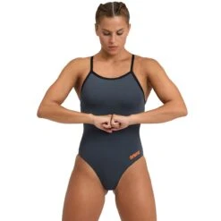 Arena Team Solid Light Drop Back -Speedos Shop 004767 530 women s team swimsuit light drop solid fl 001